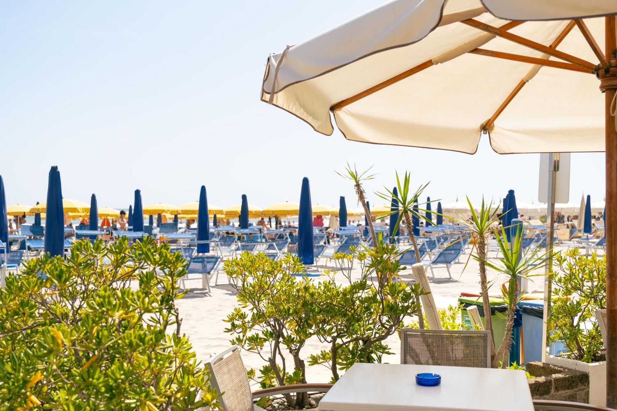 Hotel King - Azzurro Club Морской Милан Экстерьер фото